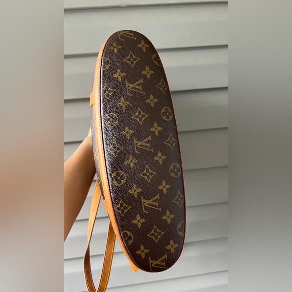 Authentic Louis Vuitton Vintage Monogram Canvas Babylone Tote - Picture 14 of 17